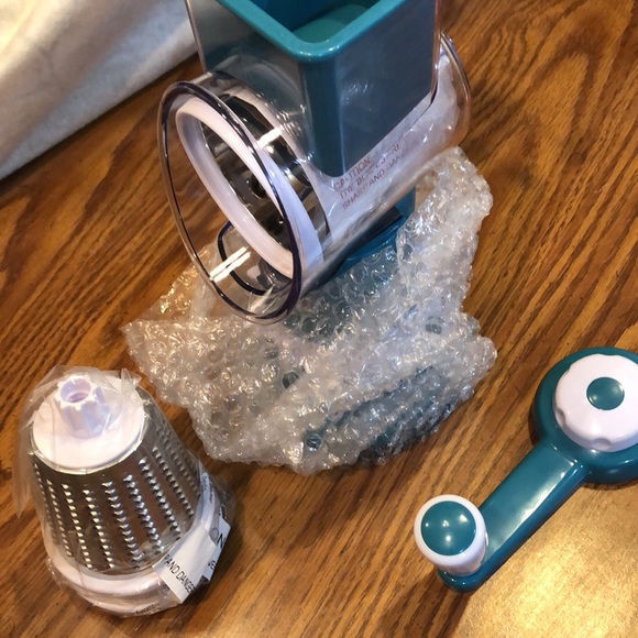 Speed grater & slicer accessories. Never used. Just opened for photos. Blue! - Picture 2 of 7